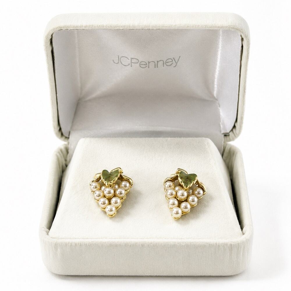 Vintage Faux Pearl Grape Cluster Earrings Gold Tone Green Leaves Stud Earrings - Picture 1 of 6